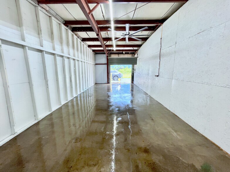 More Photos Of 2617 President Ave Ext, Tupelo Warehouse For Lease