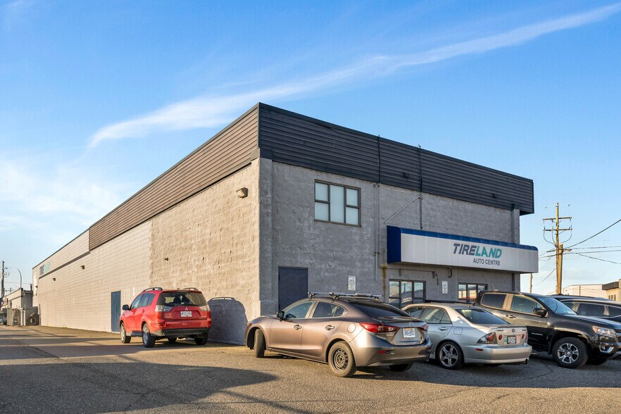 More Photos Of 20010 Industrial Av, Langley Warehouse For Sale