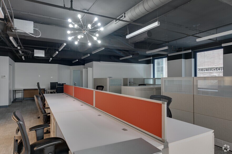 More Photos Of 105 W Madison St, Chicago Office Residential For Sale