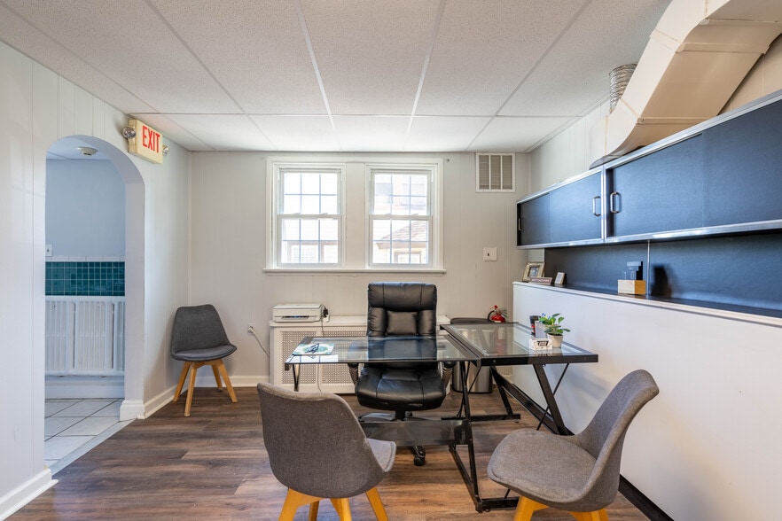 More Photos Of 1900 Old York Rd, Abington Apartments For Sale