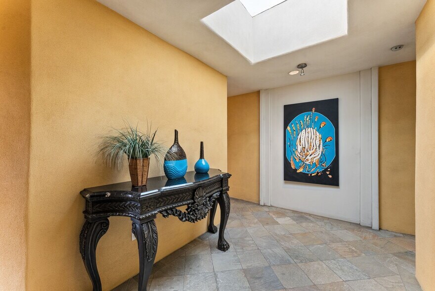 More Photos Of 2534 State St, San Diego Office For Sale