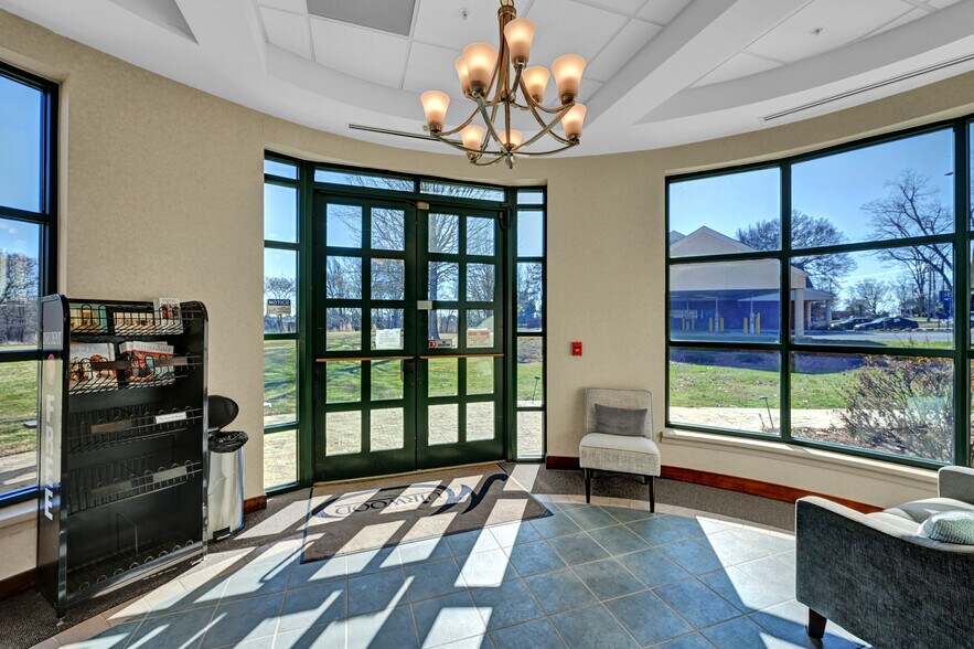 More Photos Of 204 Muirs Chapel Rd, Greensboro Office For Lease