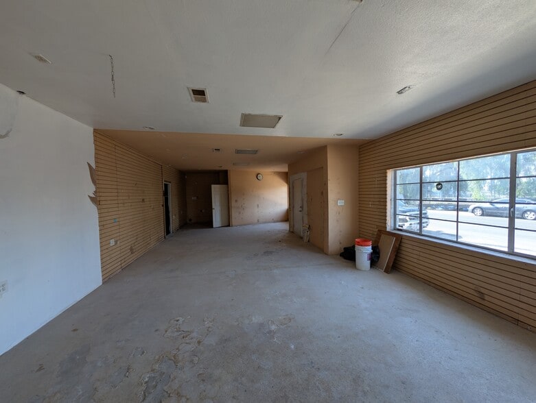 More Photos Of 7624 San Fernando Rd, Sun Valley Industrial For Lease