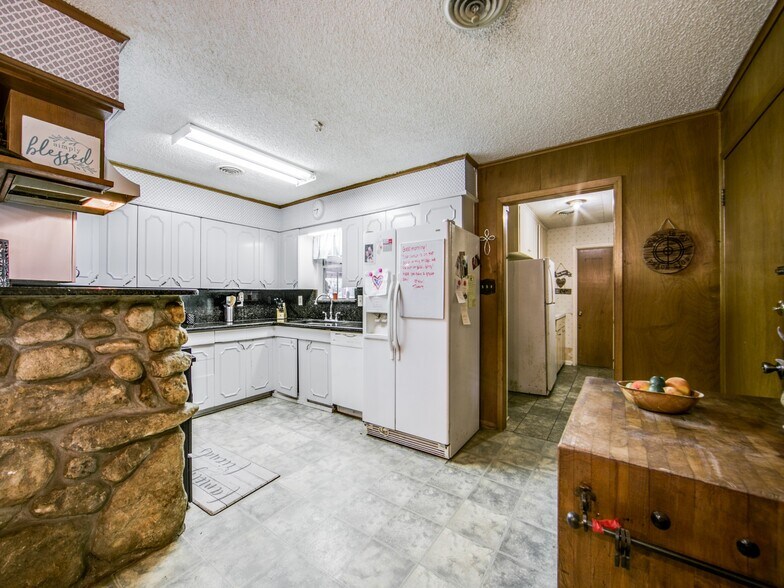 More Photos Of 536 S School St, Boerne Land For Sale