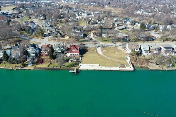 Primary Photo Of 2444 Military St, Port Huron Land For Sale