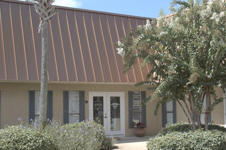 More Photos Of 225 Main St, Destin Office Residential For Lease