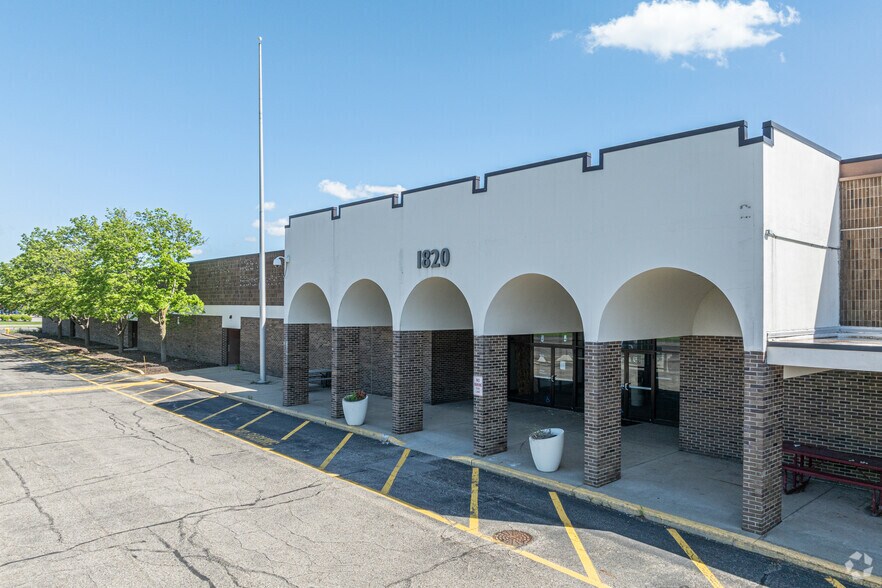 Primary Photo Of 1820-1900 44th St SE, Grand Rapids Medical For Sale
