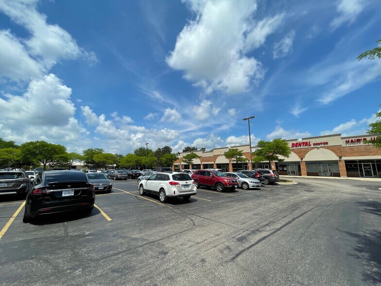 More Photos Of 1-45 Huntington Ln, Wheeling Unknown For Lease