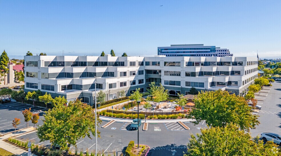 More Photos Of 950 Tower Ln, Foster City Unknown For Lease