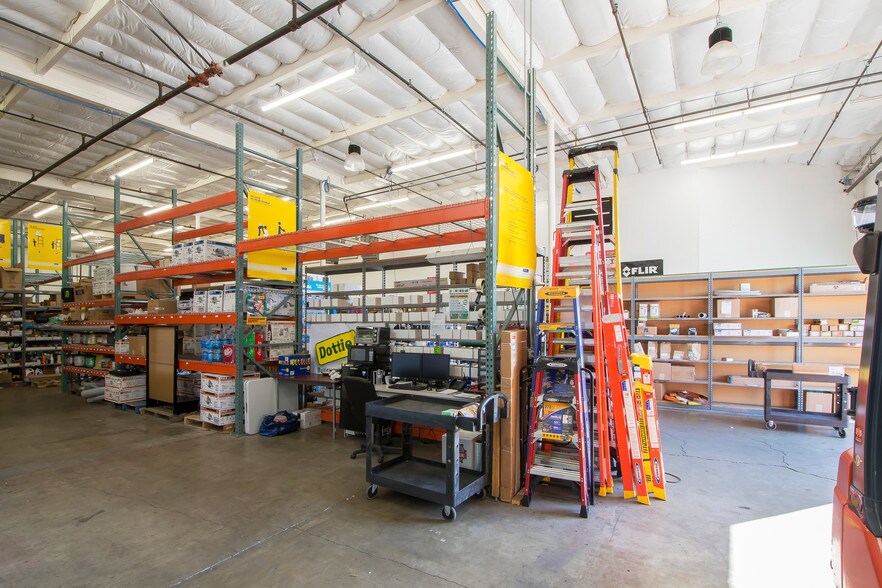 More Photos Of 654 Irwin St, San Rafael Service For Lease