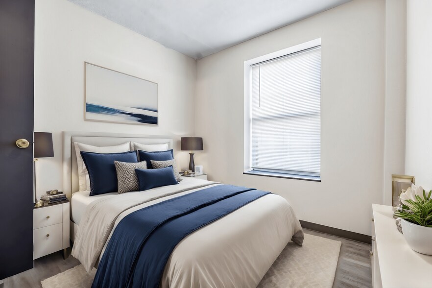 More Photos Of 5457 Delmar Blvd, Saint Louis Apartments For Lease