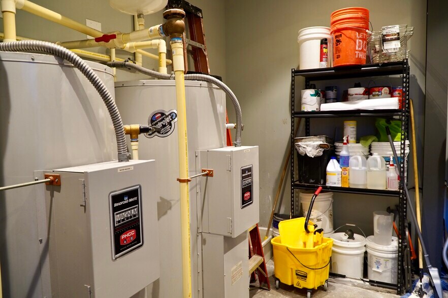 More Photos Of 5850 W Cypress St, Tampa Office For Lease