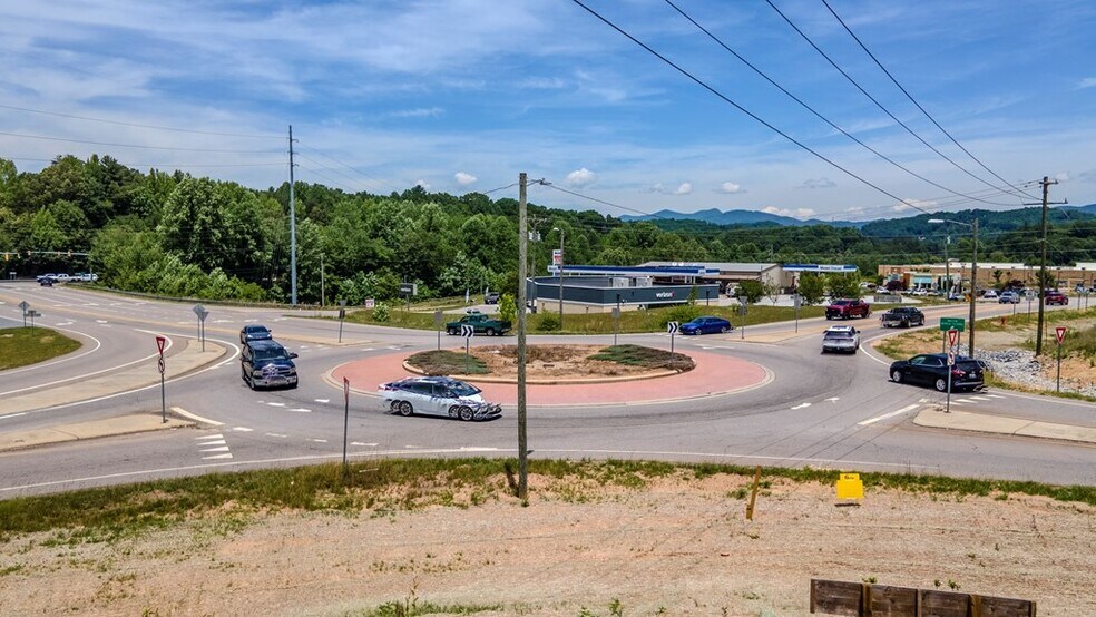 More Photos Of 503 Dowdle Mountain Rd, Franklin Land For Sale