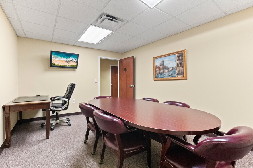 More Photos Of 467 Lake Howell Rd, Maitland Medical For Lease