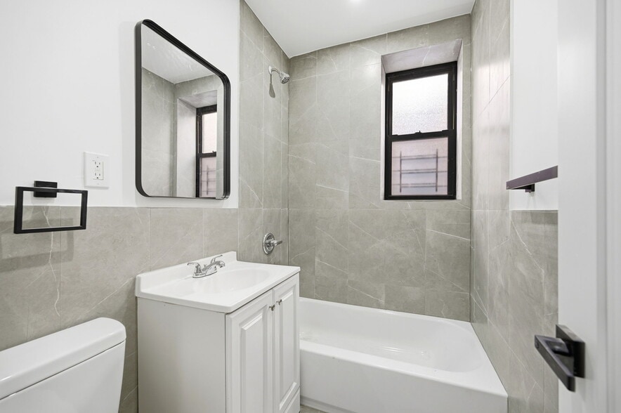 More Photos Of 2152 Muliner Ave, Bronx Apartments For Sale