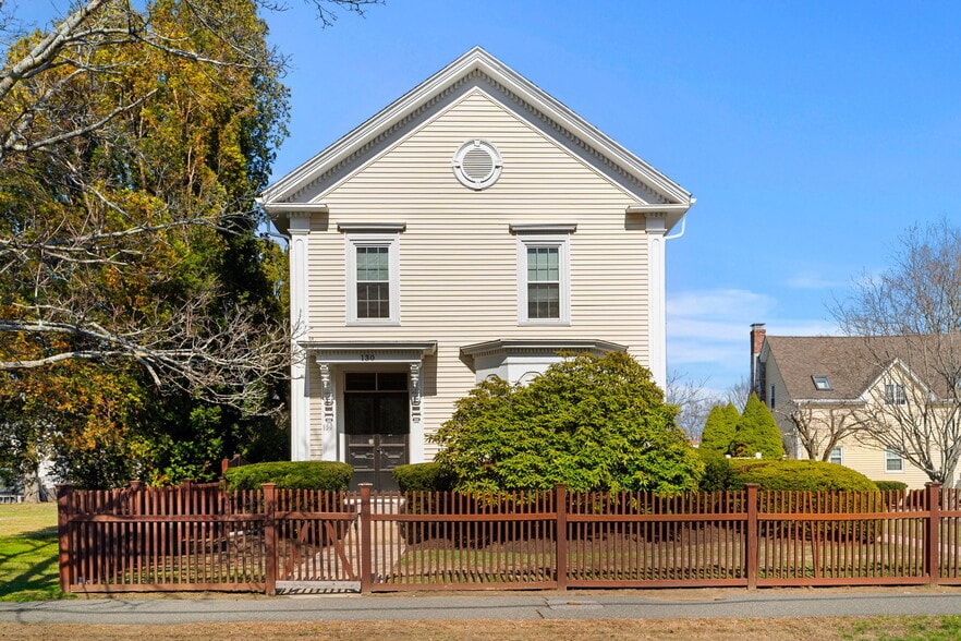 More Photos Of 130 Pine St, Danvers Apartments For Sale