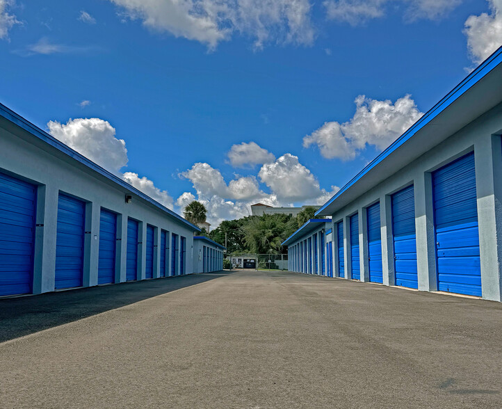 Primary Photo Of 820 E Lincoln Ave, Melbourne Self Storage For Lease