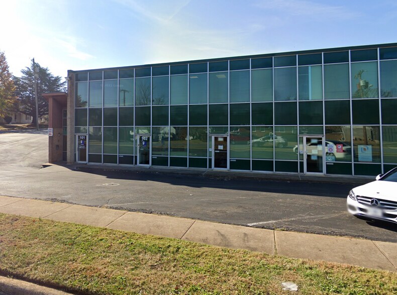 Primary Photo Of 2600 Memorial Ave, Lynchburg Office For Lease