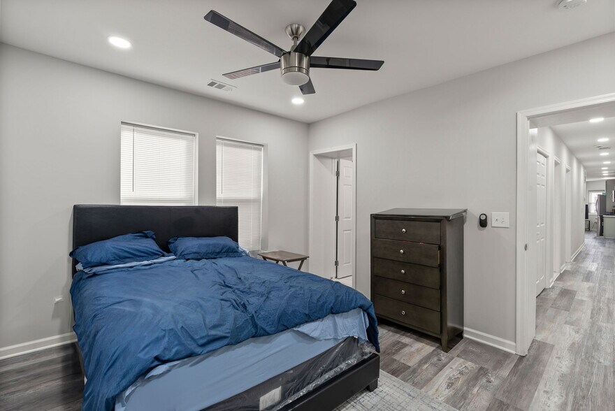 More Photos Of 4710 Liberty Heights Ave, Baltimore General Retail For Sale