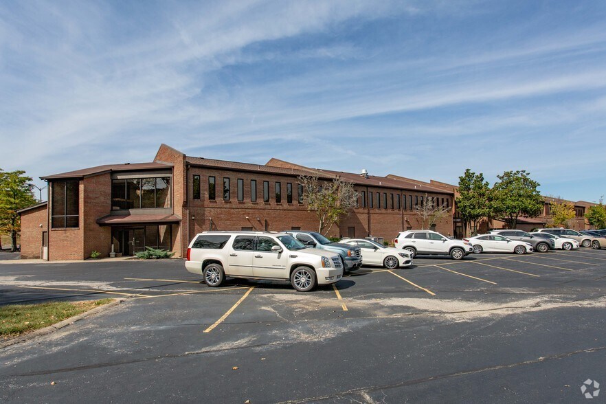 More Photos Of 8142-8188 Mall Rd, Florence Unknown For Lease