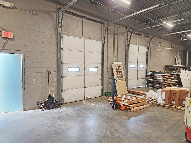 More Photos Of 1540 Mechanical Blvd, Garner Showroom For Sale