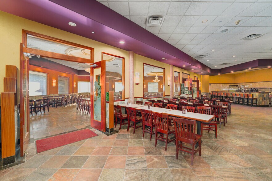 More Photos Of 5421 Fm-1960 Rd E, Humble Restaurant For Sale