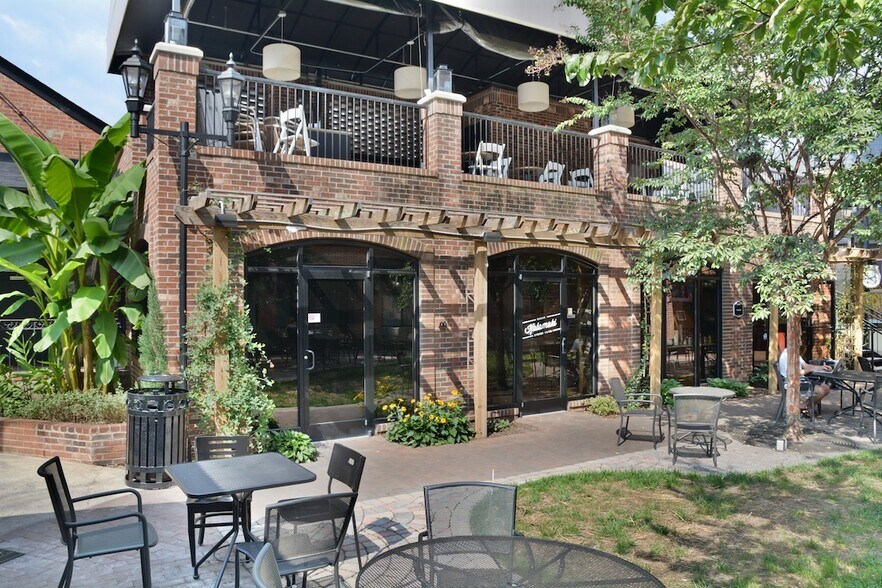 More Photos Of 431 W Franklin St, Chapel Hill Apartments For Lease