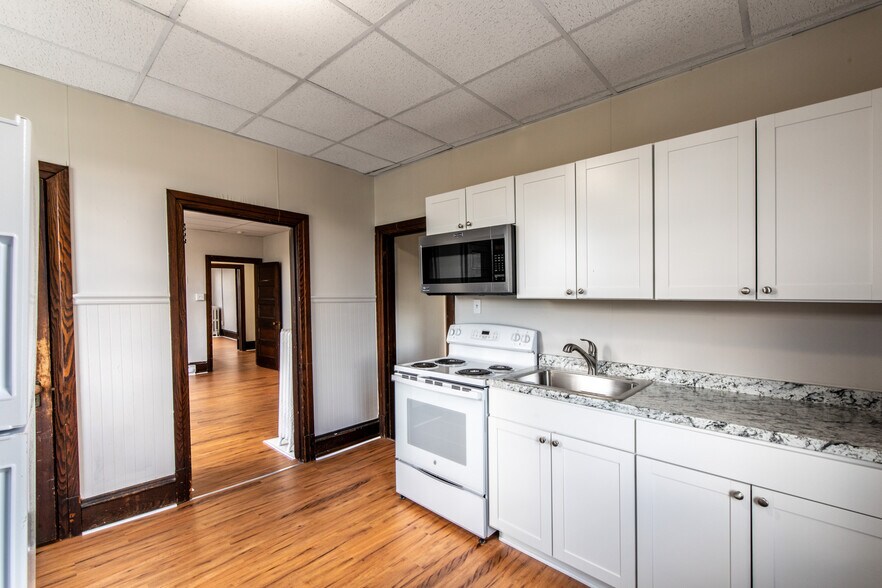 More Photos Of 403 Washington Ave, Sellersville Apartments For Sale