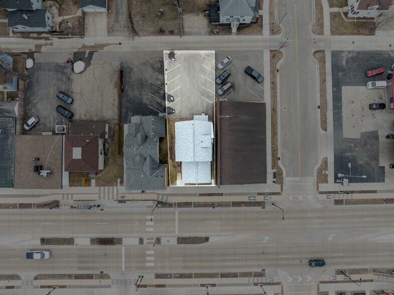 More Photos Of 917 Broadway Ave N, Rochester Medical For Sale