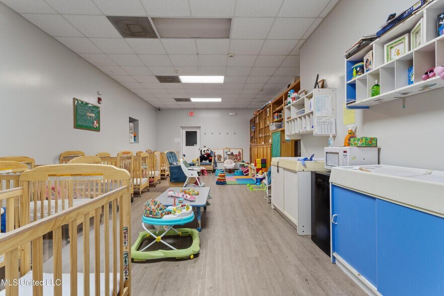 More Photos Of 11376 Three Rivers Rd, Gulfport Daycare Center For Sale