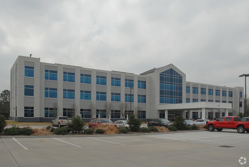 More Photos Of 505 Graham Dr, Tomball Hospital For Sale