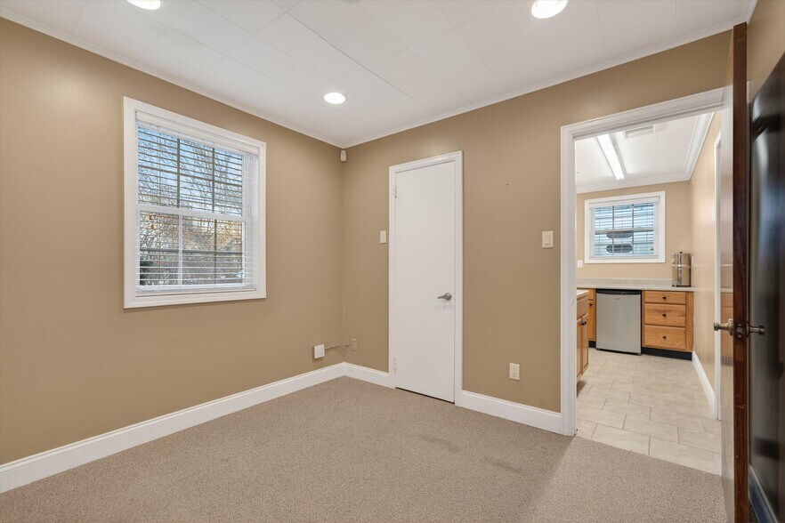 More Photos Of 201 Homestead Ave, Maybrook Office For Sale