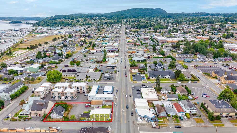 More Photos Of 2001-2011 Commercial Ave, Anacortes Storefront Retail Office For Sale