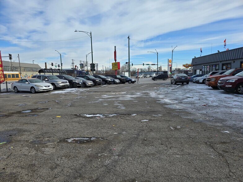 More Photos Of 4801 W Grand Ave, Chicago Carwash For Sale