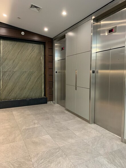 More Photos Of 1129 Northern Blvd, Manhasset Medical For Lease