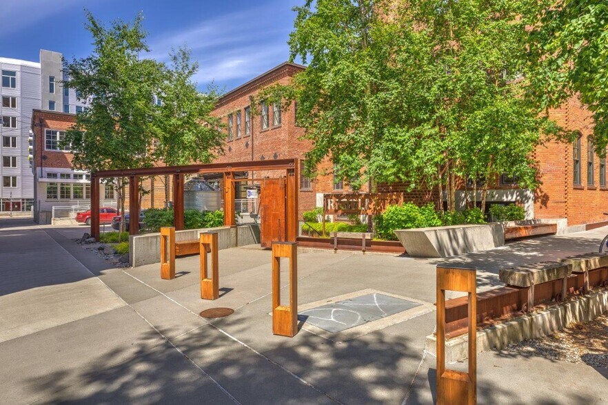 More Photos Of 1280 Harrison St, Seattle Apartments For Lease