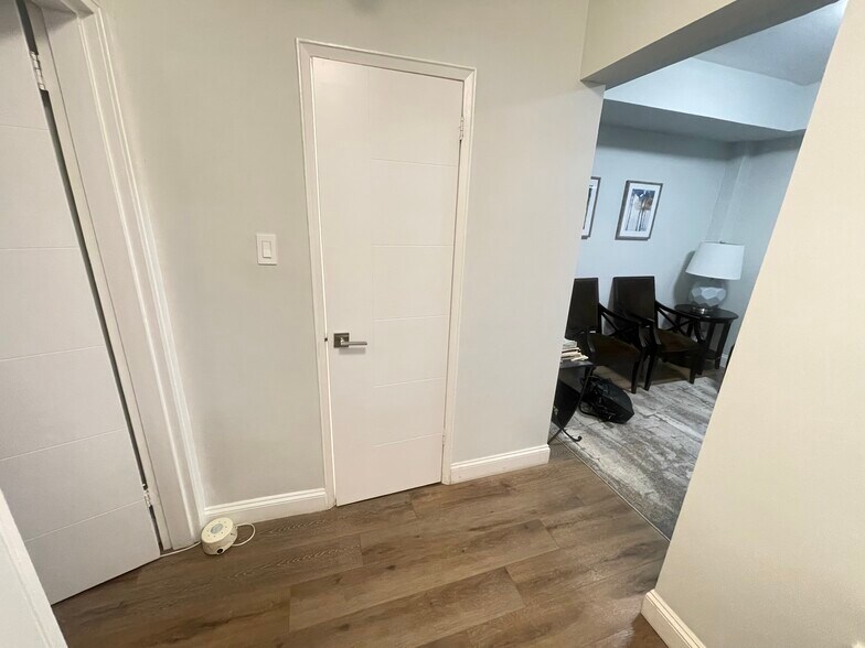 More Photos Of 11045 71st Rd, Forest Hills Apartments For Sale