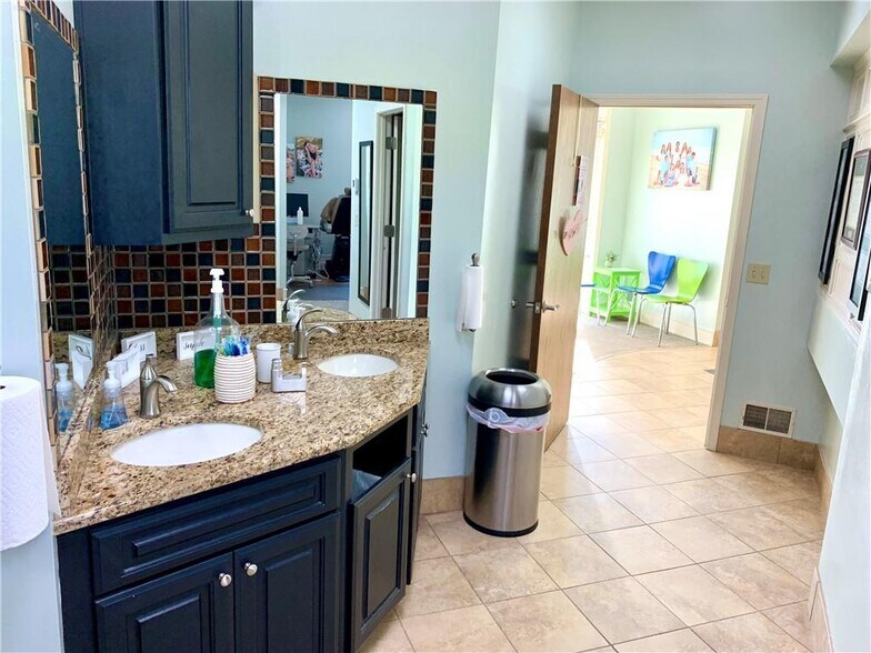 More Photos Of 3904 Beck Rd, Saint Joseph Medical For Lease