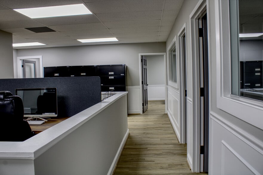 More Photos Of 10521 Judicial Dr, Fairfax Medical For Sale