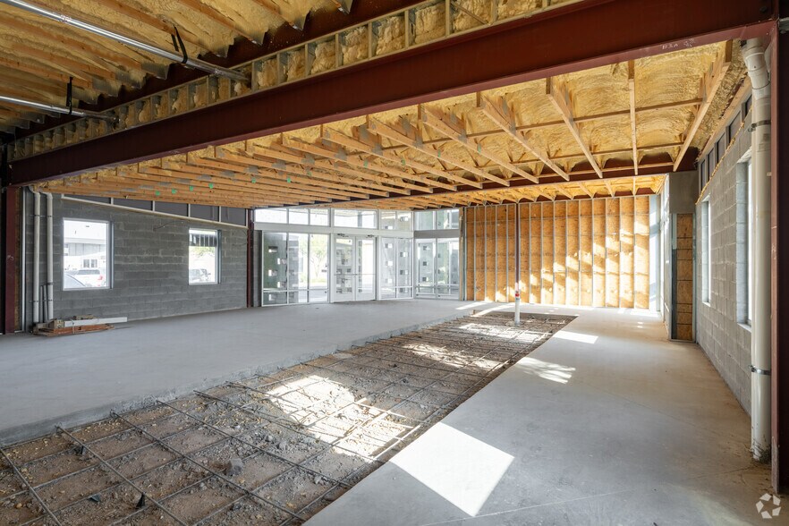 More Photos Of 6301 Northern Pass Dr, El Paso Medical For Sale