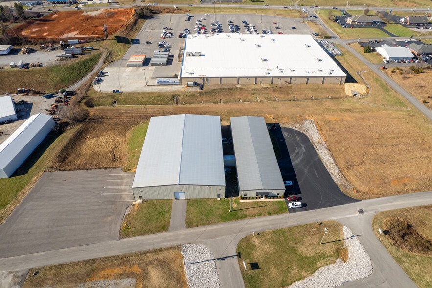 More Photos Of 252 Commerce Dr, Tompkinsville Warehouse For Sale