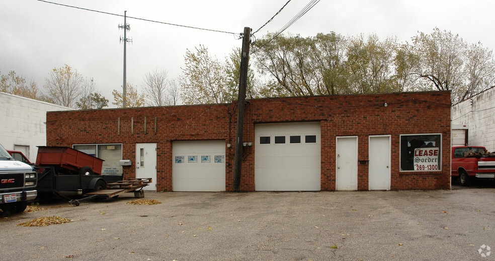 More Photos Of 28970-28990 Anderson Rd, Wickliffe Service For Sale