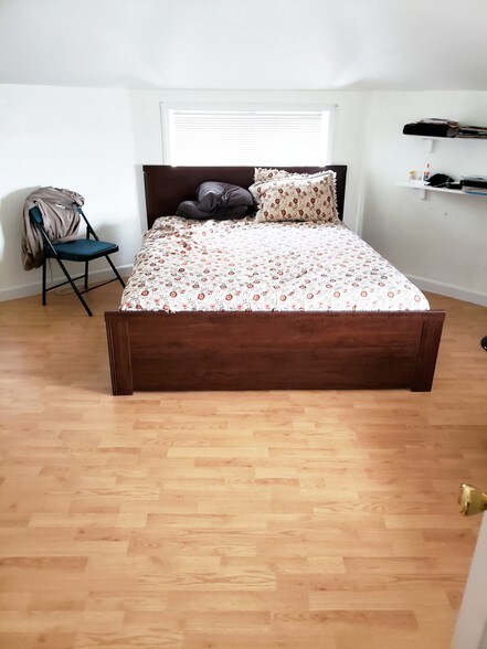 More Photos Of 69 Starbuck St, Staten Island Apartments For Sale