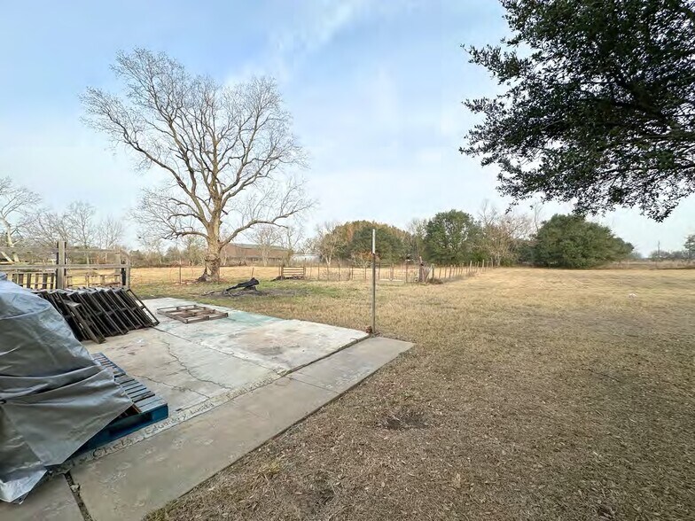 More Photos Of 24811 N Highway 6, Hempstead Land For Sale