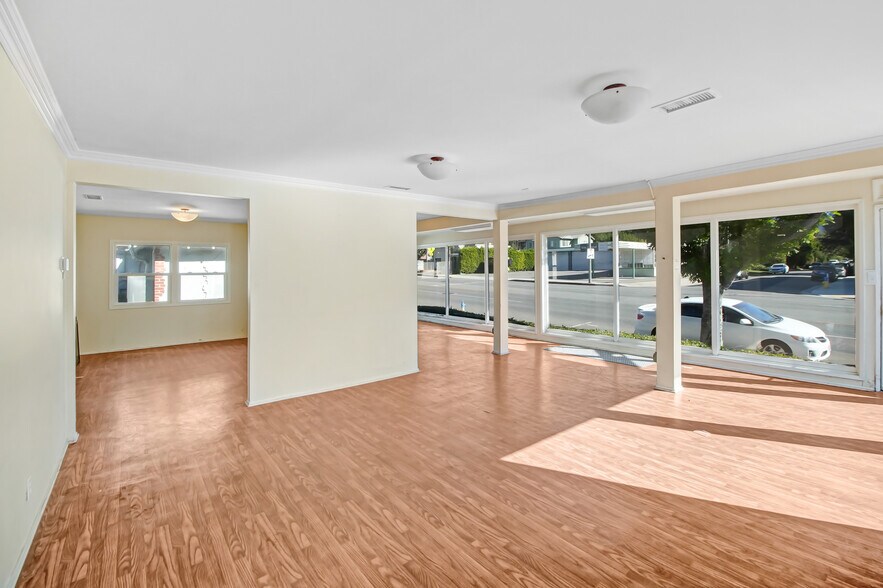 More Photos Of 2003 Lake Ave, Altadena Apartments For Sale