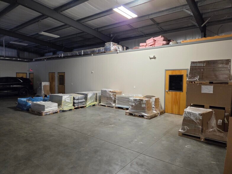 More Photos Of 5182 Boylston Hwy, Mills River General Retail For Lease