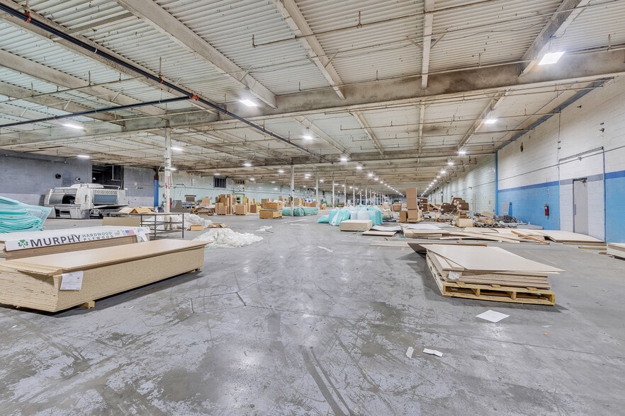 More Photos Of 11200 Dunbarton Blvd, Barnwell Manufacturing For Lease