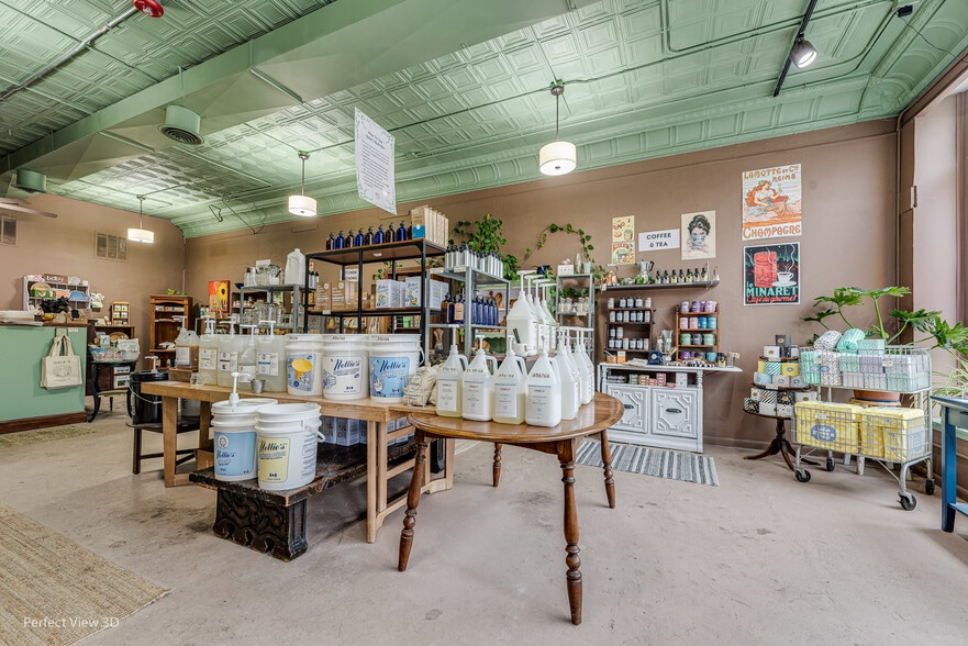 More Photos Of 1956 Ridge Rd, Homewood Storefront Retail Residential For Lease