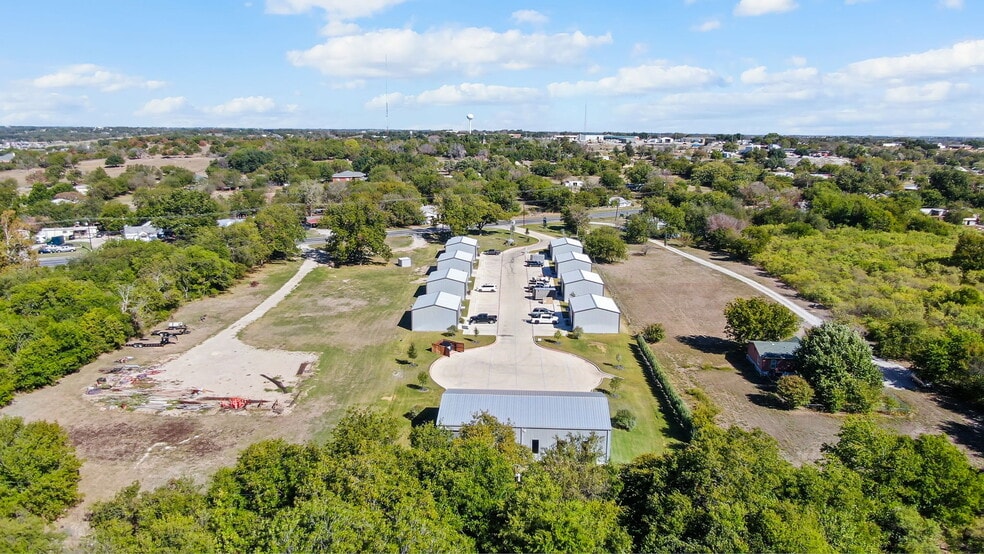 More Photos Of 1507 Ranger Hwy, Weatherford Warehouse For Lease