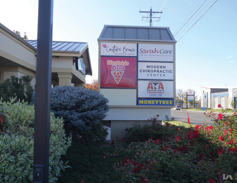 More Photos Of 8505-8517 W Overland Rd, Boise Restaurant For Lease